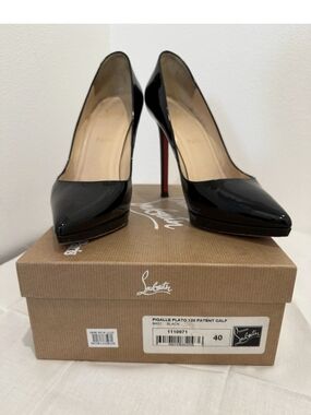 Christian Louboutin Black Patent Leather Pointed Toe Pumps with Red Sole